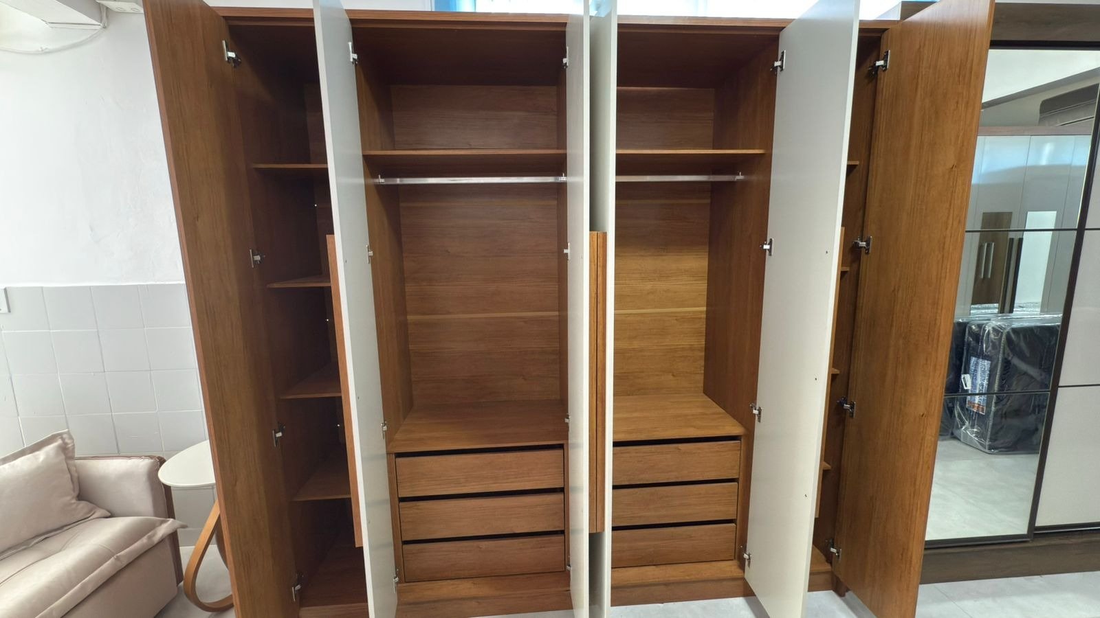 Guarda-Roupa 6 Portas Navegantes 2,25 m Cedro/Areia - RUD RACK - Imagem 4