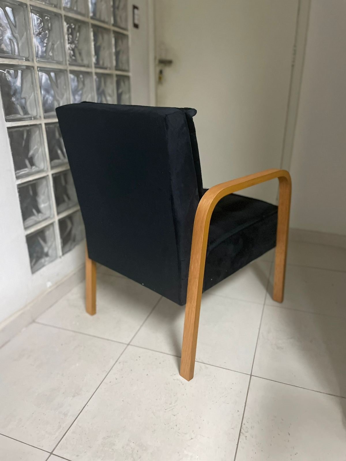 Poltrona Ester Veludo Preto - PL ESTOFADOS - Imagem 6